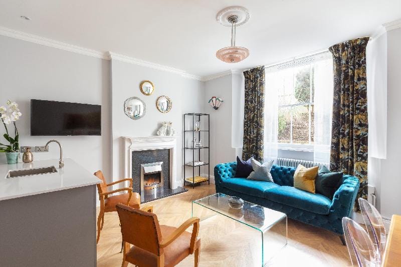 Beautiful 2 Bedroom Garden flat by Notting Hill Gate Apartment in City of Westminster