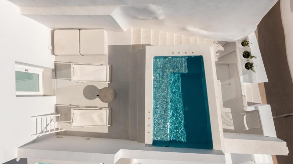 Aesthesis Boutique Villas Fira Villa in Thera