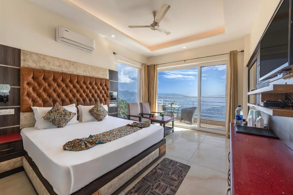 Wood Stock Rooms  Cottages & Family Suite Kasauli Hotel in Himachal Pradesh