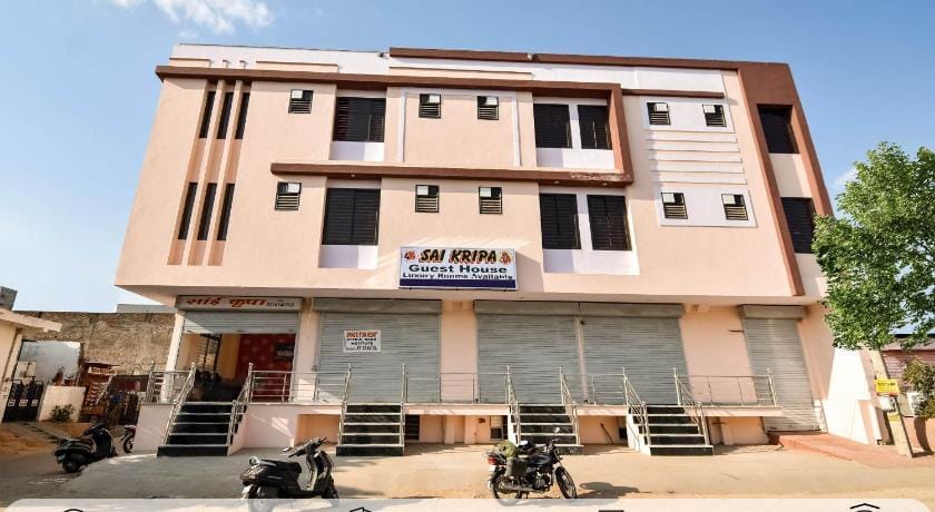 Super OYO 70183 Sai Kripa Lodging Hotel in Jaipur