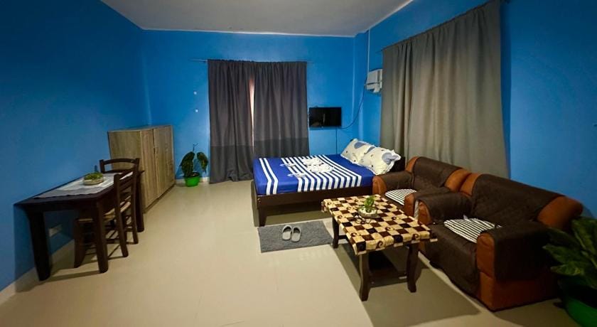 Rozay Travellers Inn Hotel in Bacolod