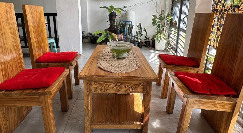 Rozay Travellers Inn Hotel in Bacolod