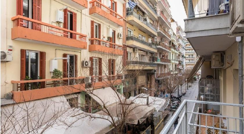 2BD- Perfect Location with square views Apartment in Thessaloniki