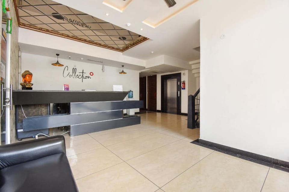 Super OYO Royal Taj Home Stay Hotel in Punjab, India