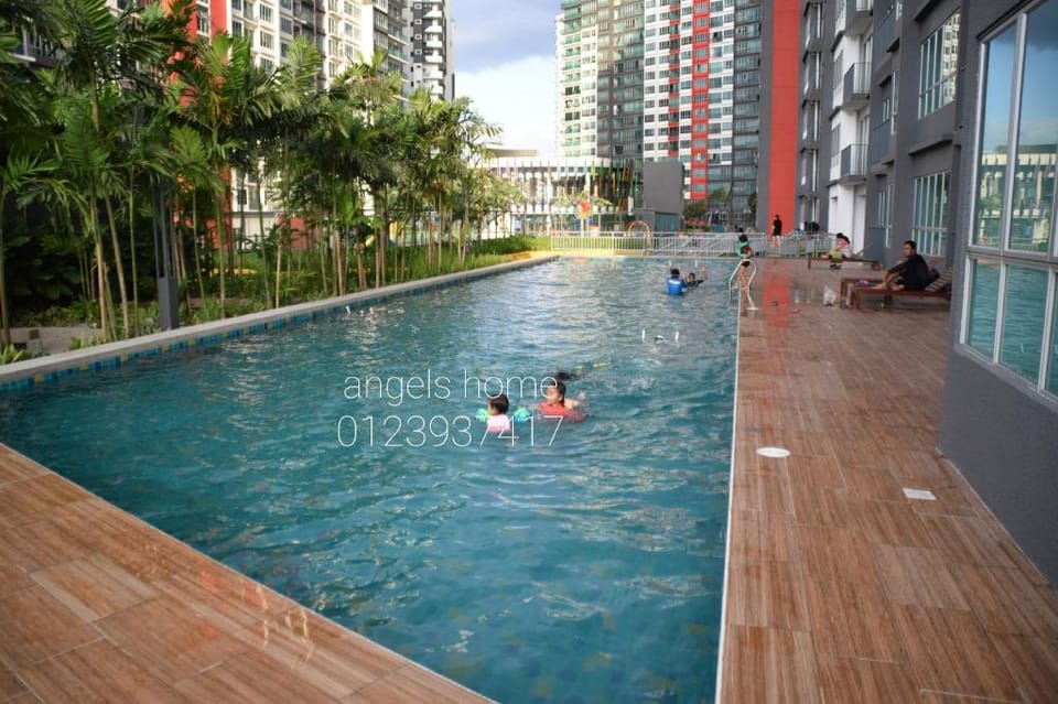 Angels Muslim Homestay Damansara Petaling Jaya Apartment in Petaling Jaya