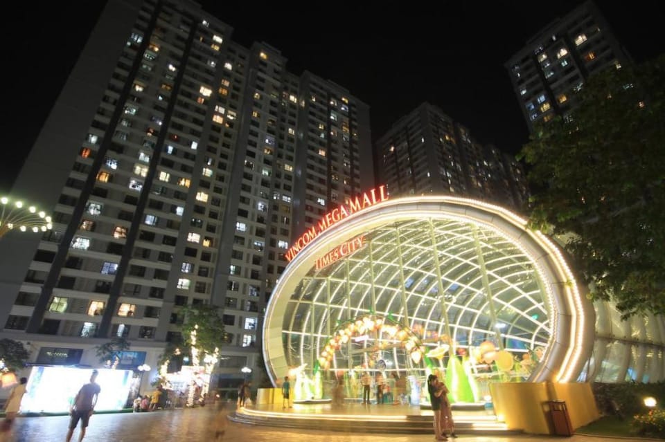*BOM HOMESTAY*-VINHOMES TIMES CITY- 1BR- LUXURY  Apartment in Hanoi