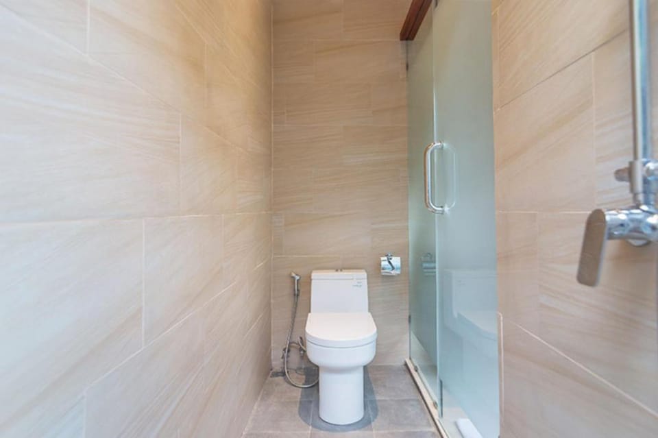 Entire 1 BR Private Pool Villa #L244 Villa in Payangan