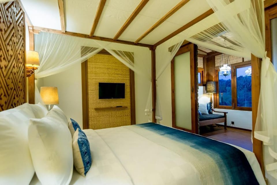 Romantic 1 BR Private Pool Villa #L243 Villa in Payangan