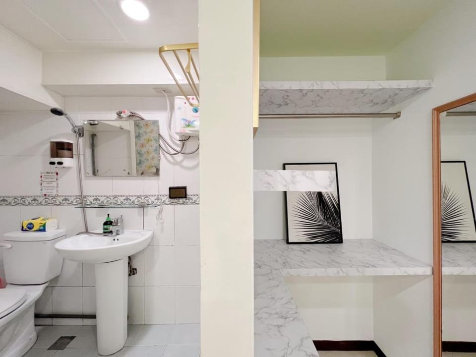 END/B10 Apartment in Taipei City