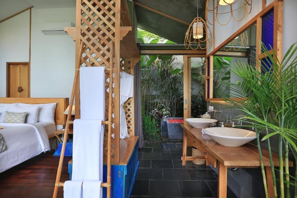 Romantic 1 BR Private Pool Villa #L115 Villa in Ubud