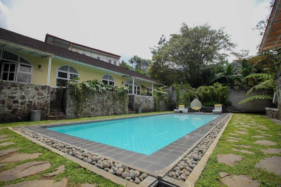 d'Oasis-Chebika (3 Bedrooms Villa) Villa in West Java