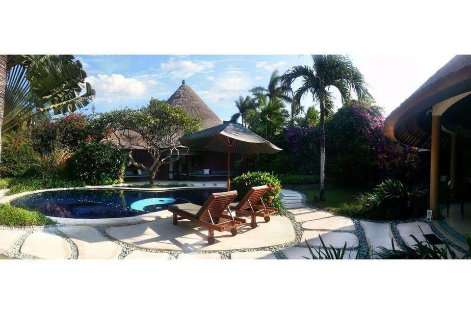 Cozy 3 BR Private Pool Villa Garden View NE165A Villa in Kuta