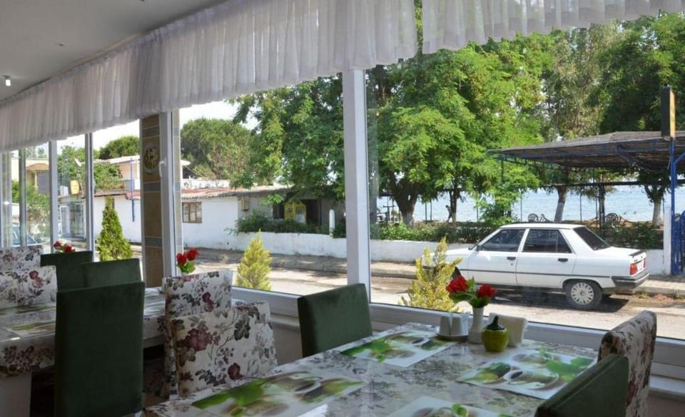 Hospiatly with beatiful foods and sea Apartment in Turkey