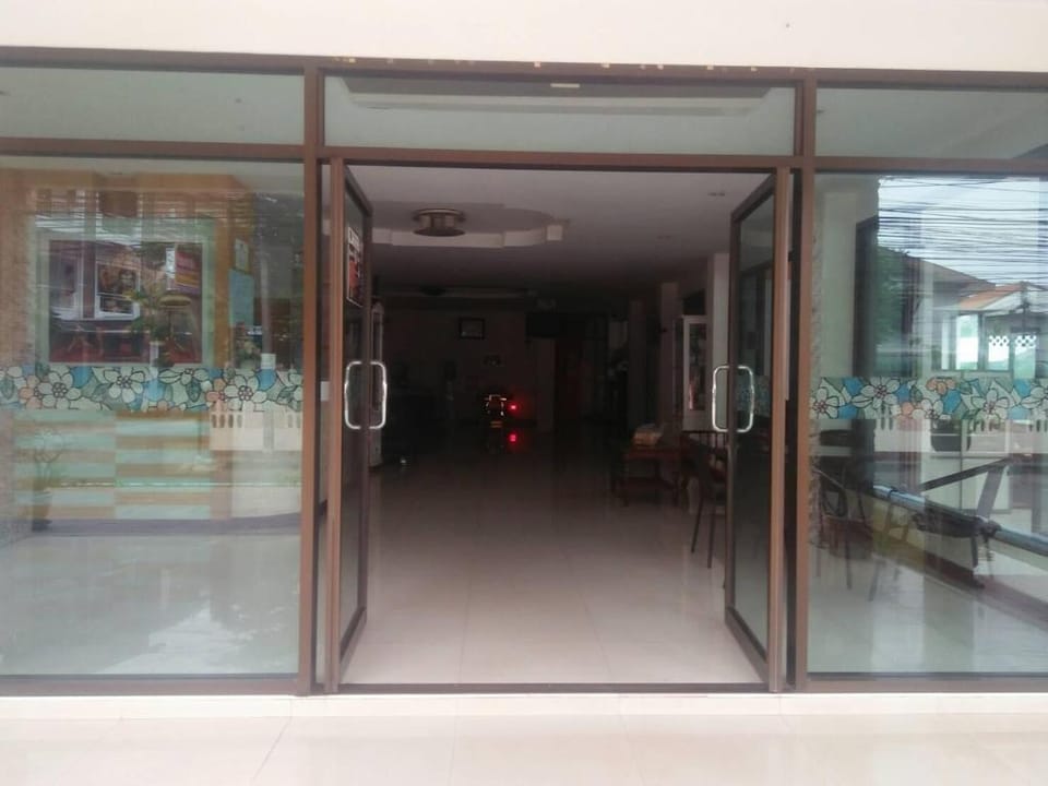 Jesus Home Hotel Apartment in Laos