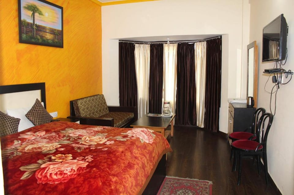Hotel Himadri Hotel in Uttarakhand
