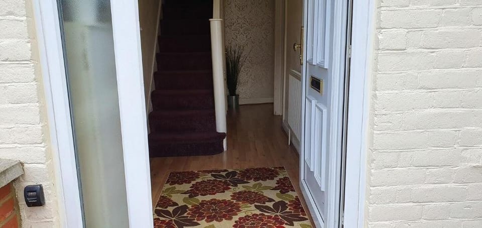 Joseph House on the Piccadilly Line Apartment in London