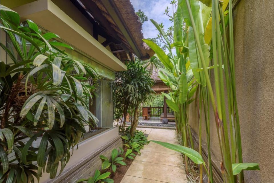Entire 1 BR Suite Room #YN17 Villa in Ubud