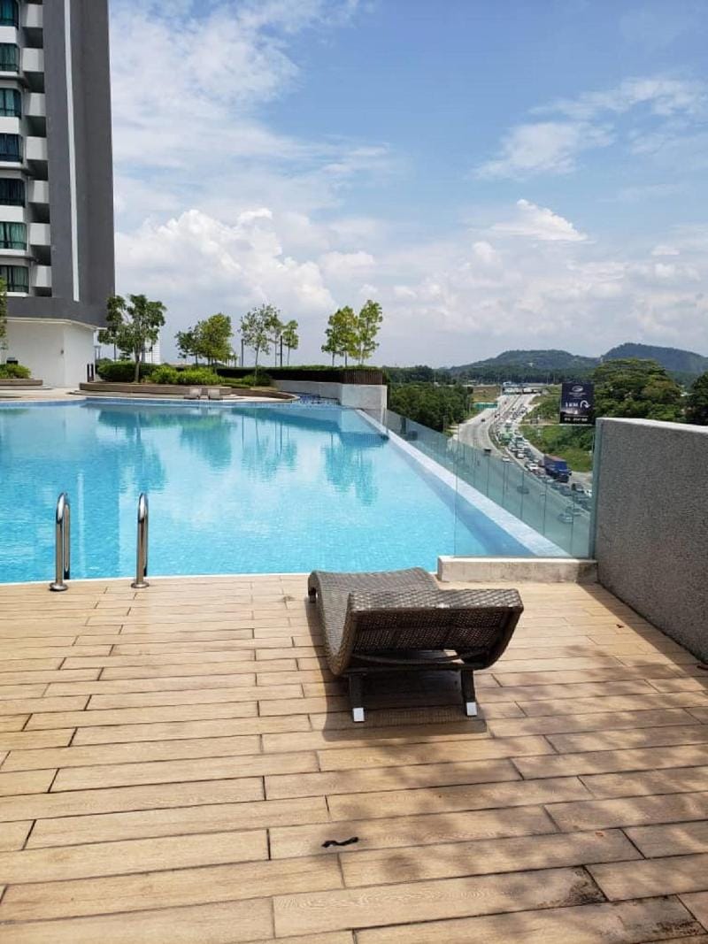 JWK KP Deluxe Studio with Infinity Pool & GYM Apartment in Negeri Sembilan, Malaysia