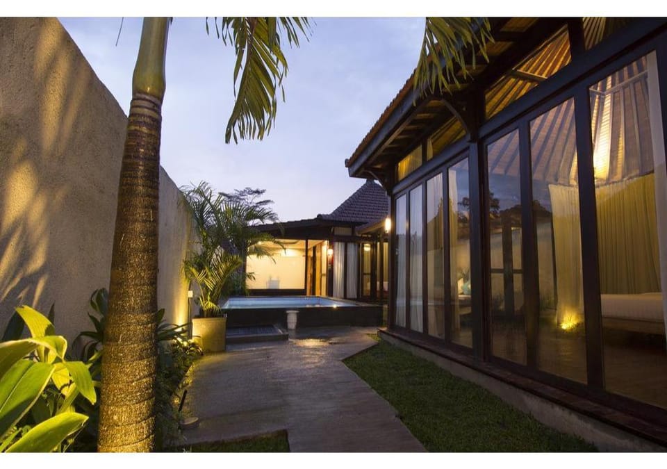 Stunning 2 BR Private Pool Villa #L251 Villa in Tampaksiring