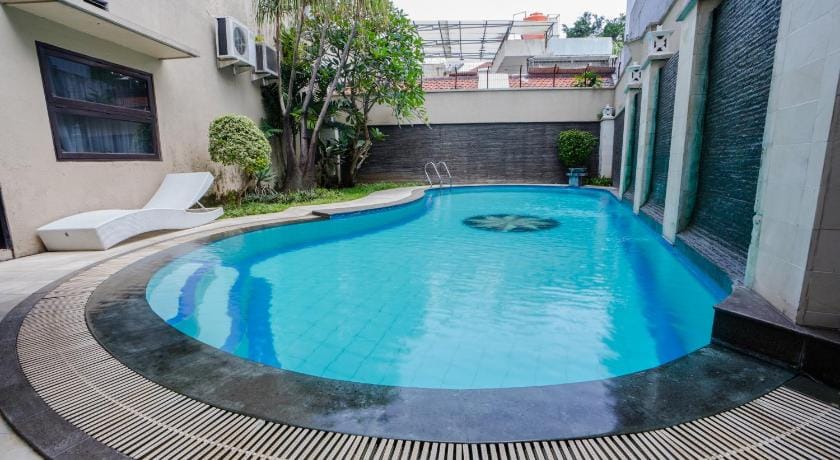 Jambuluwuk Heritage Menteng Suites Bed and Breakfast in Jakarta