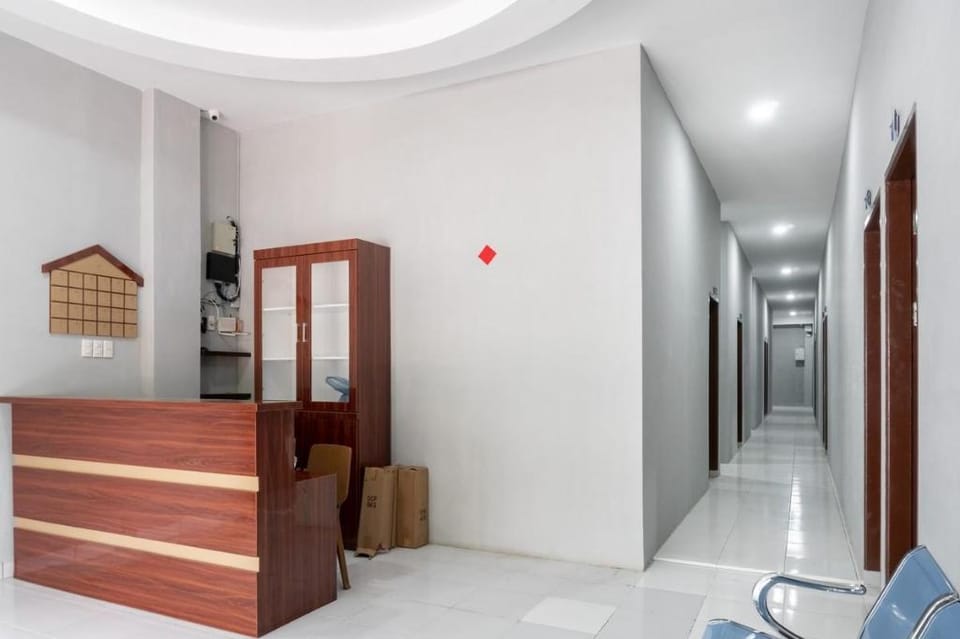 RedDoorz near Manhattan Square Medan Bed and Breakfast in Indonesia