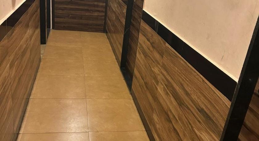 Lucky Service Apartments - Near BKC Apartment in Mumbai