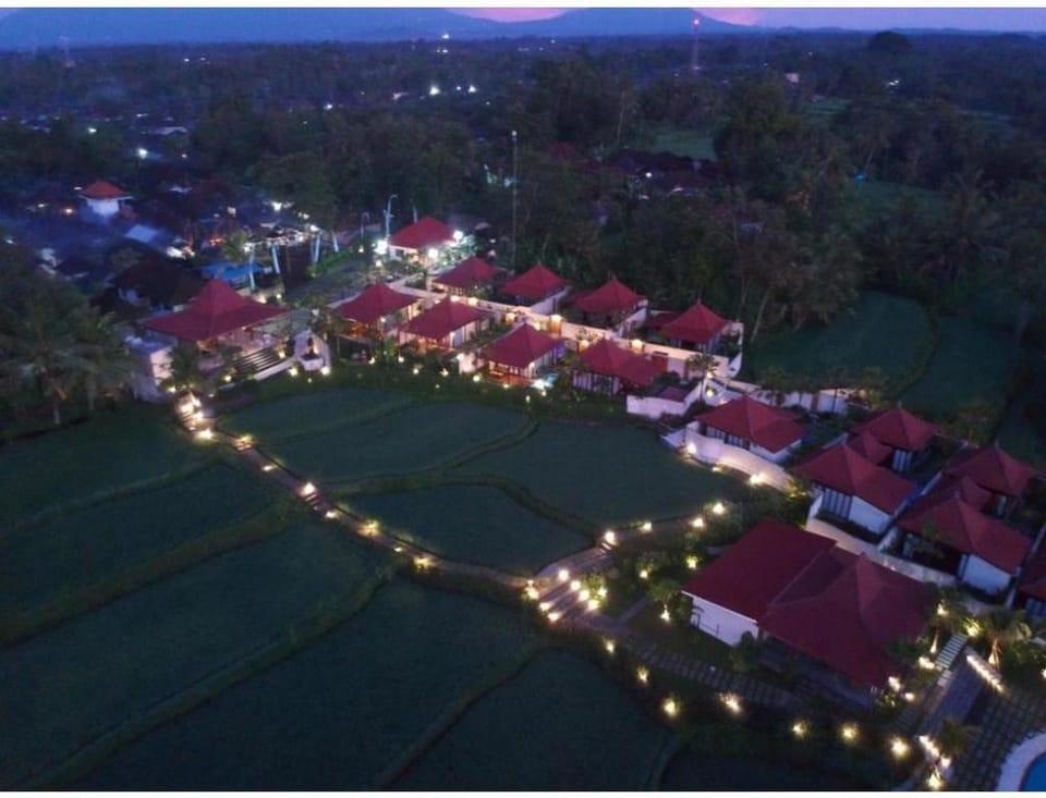 Cozy 1 BR Private Pool Villa #L396 Villa in Tampaksiring