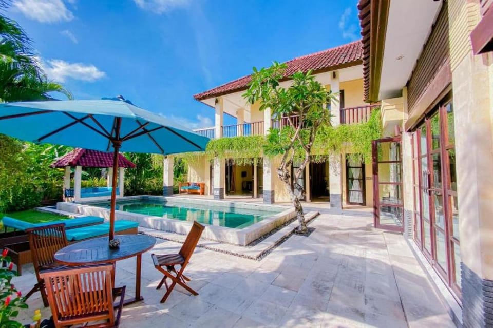 Cozy 4 BR Pool Villa #YN38 Villa in North Kuta