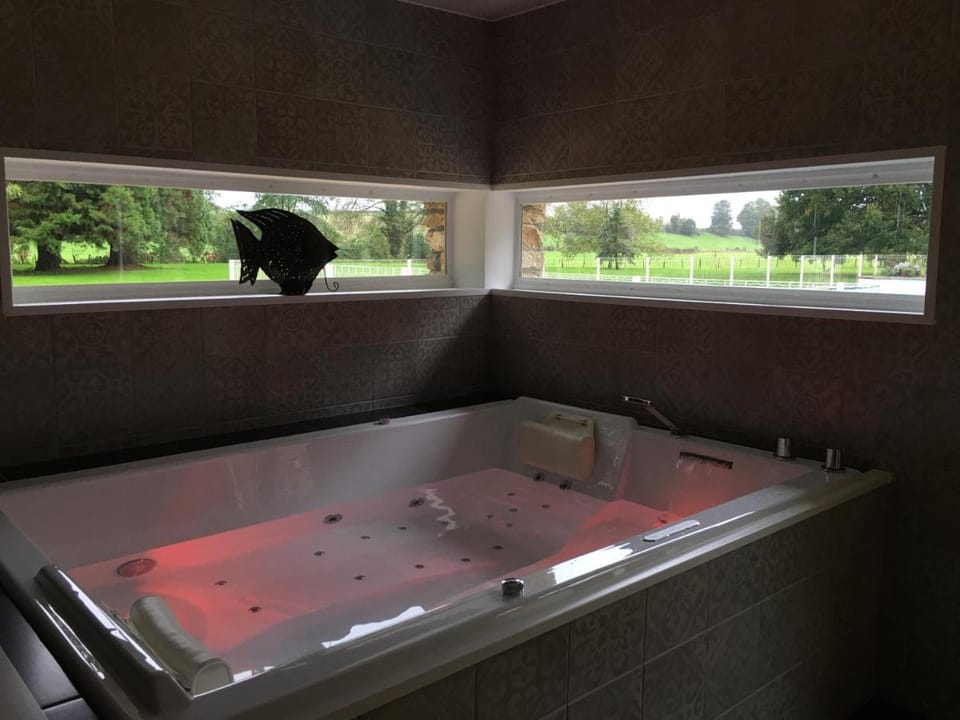 Echo d'Eau Host & Coach Bed and Breakfast in Pays de la Loire