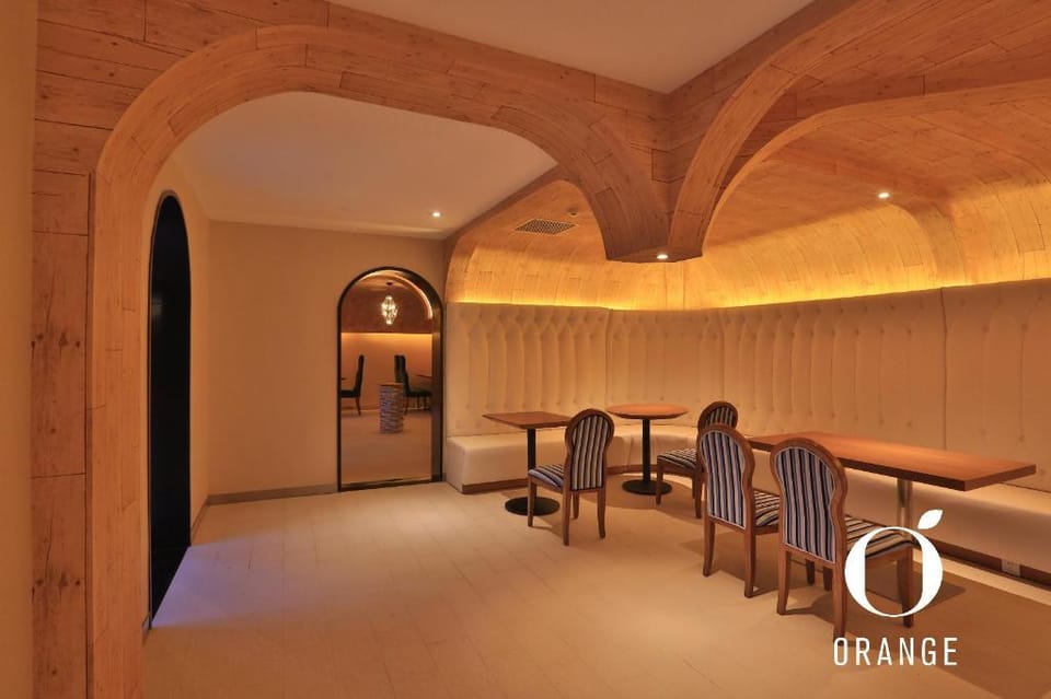 Orange Hotel Qingdao Hai'er Road Shilaoren Bathing Beach Hotel in Qingdao