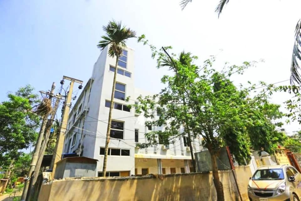 Goroomgo Dittu Holiday Inn Near Sea Beach Puri Hotel in Puri