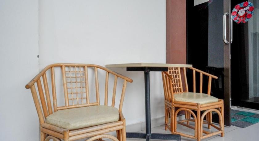RedDoorz @ Hotel Bumi Palupy Hotel in Indonesia