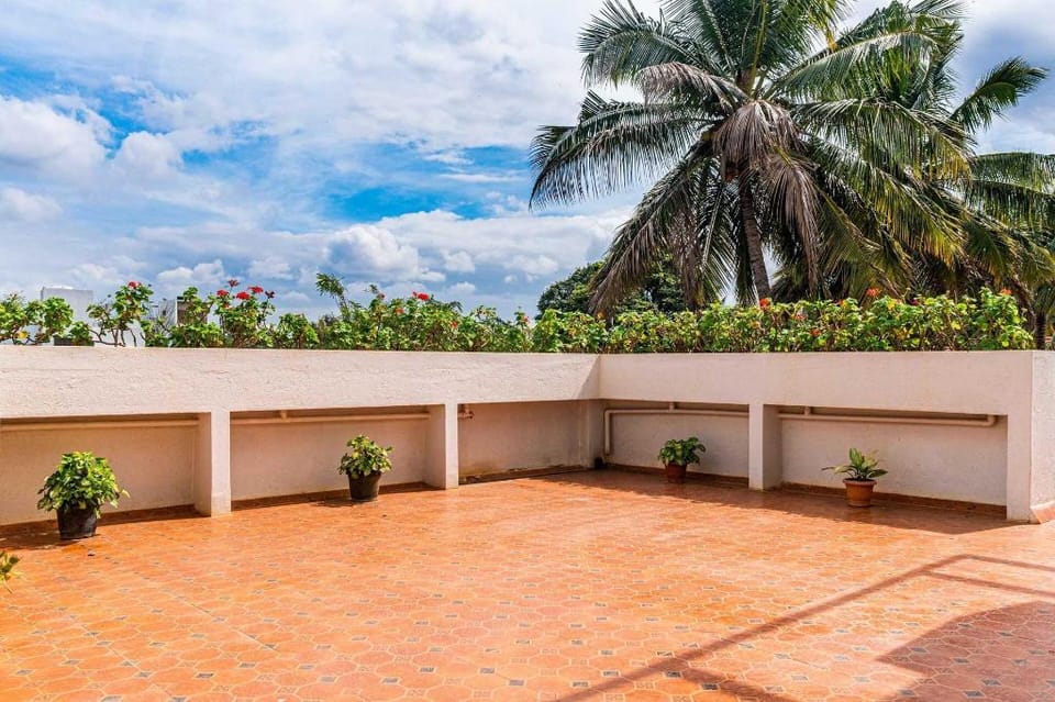 StayVista at Firefly Homestay with Pvt Pool & Terrace Access Villa in Bengaluru