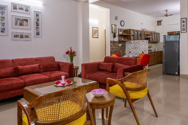 Villa Woodside Meadows by VEO - Part of StayVista Villa in Himachal Pradesh