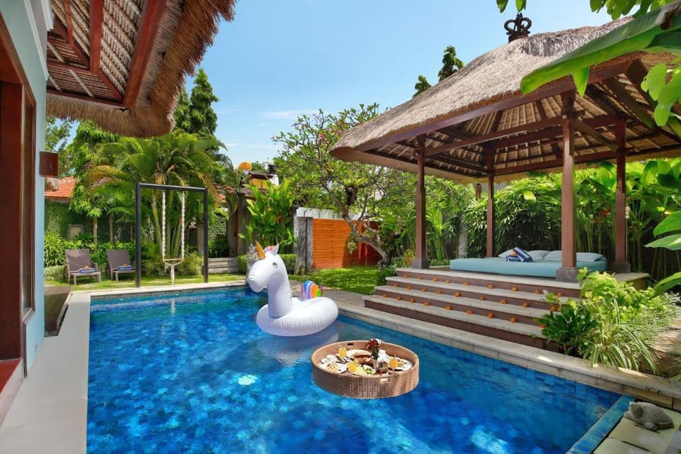 Cozy 2 BR Villa With Private Pool & Bathtub REV28 Villa in North Kuta