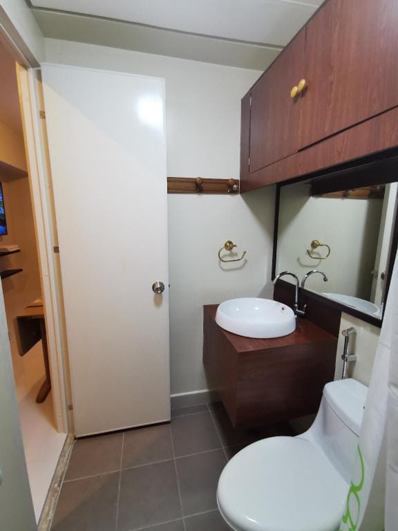 Avida Davao 65inTV 50MBPS Apartment in Davao City