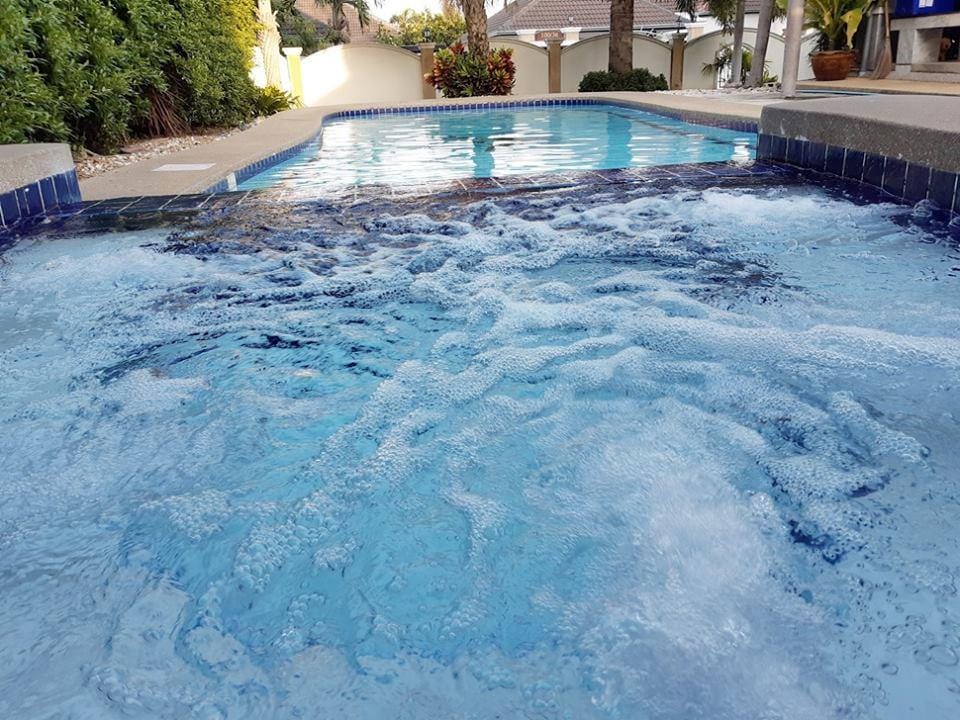 Sudjai Party Pool Villa 5 BR (Pool table ,Jacuzzi) Vacation rental in Hua Hin District