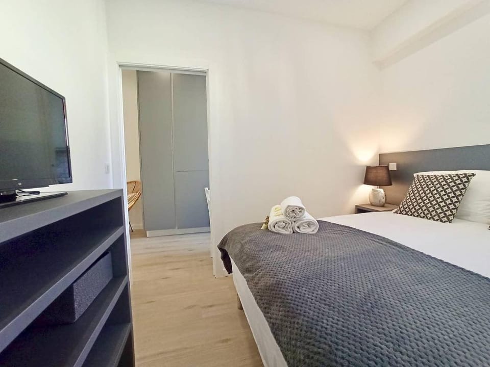 Brand-New 1 Bedroom Fully Refurbished Apartment in Cannes