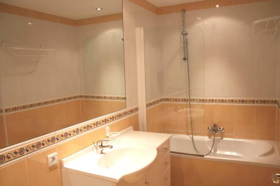 Studio Commandant André 22 by Viva Riviera Apartment in Cannes