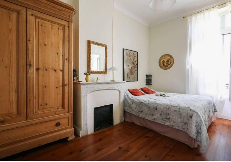 Provencal Style and Large 1 Bedroom Rue Florian Apartment in Cannes