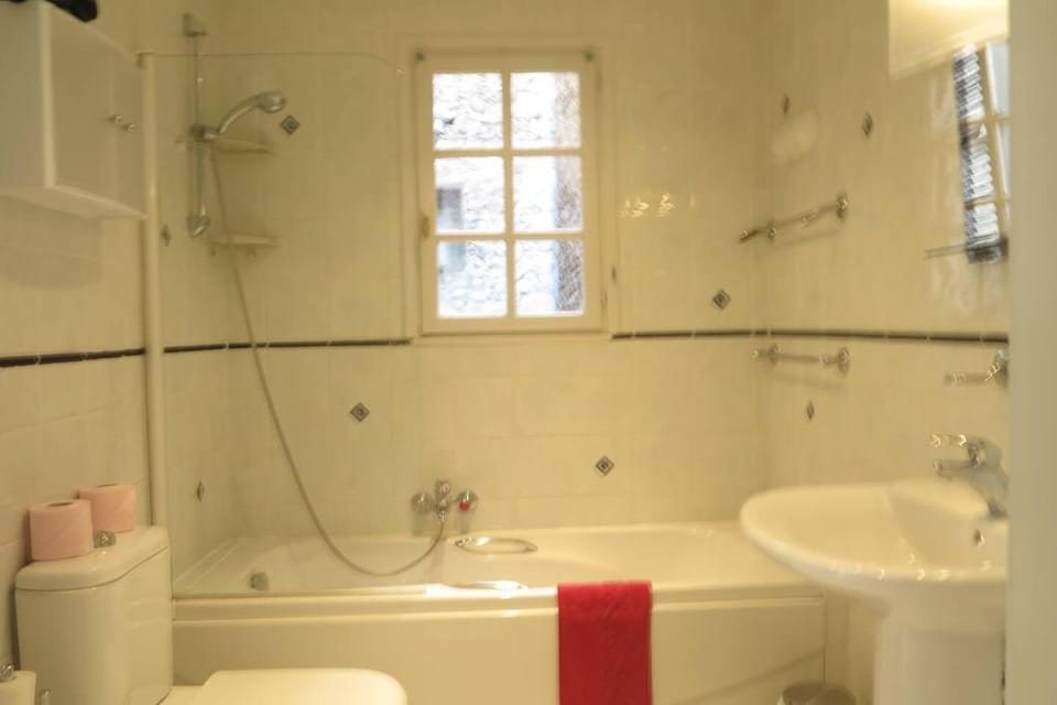 Central 1 Bedroom with Balcony Commandant André Apartment in Cannes