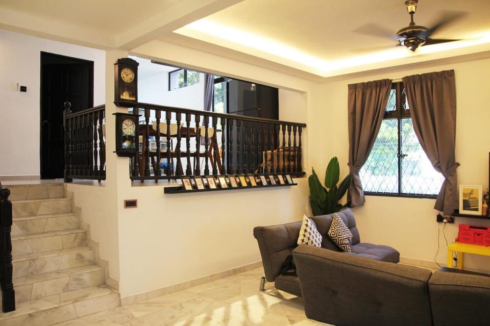 4BR TOWNHOUSE- 10mins to GurneyDrive Vacation rental in Tanjung Bungah