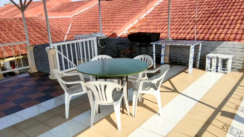 NUR HOMESTAY TAMAN POLITEKNIK TELUK KEMANG Vacation rental in Negeri Sembilan, Malaysia