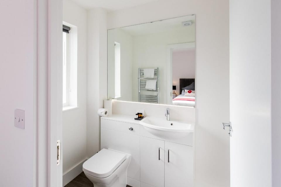 AbodeBed Oval View Apartments 2 Bed/2 Bath Luxury Apartment in Hemel Hempstead