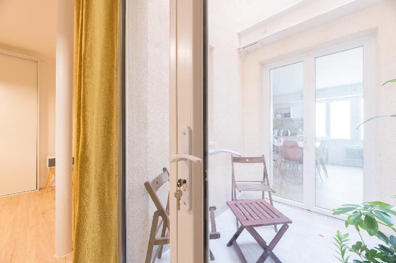 NEW ! Shalimar 2Bdrs, Great Apt, Prime Location Apartment in Paris