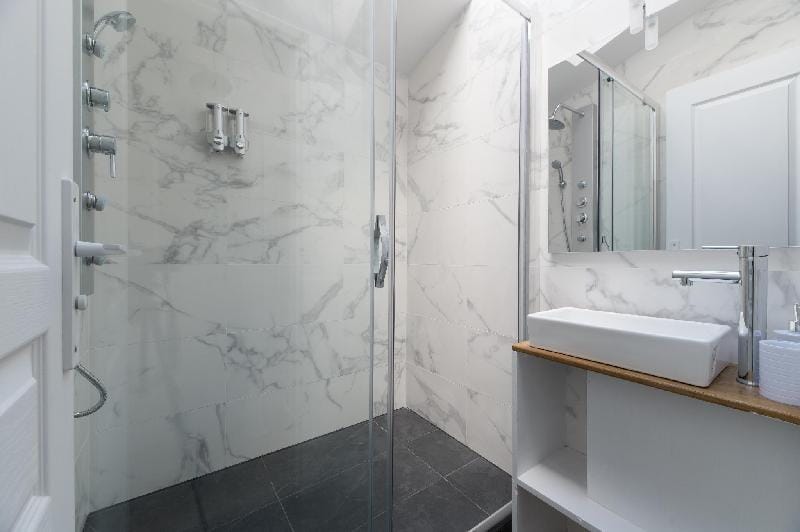 NEW ! Suite Angel 1 brd, Great Apt, Prime Location Apartment in Paris