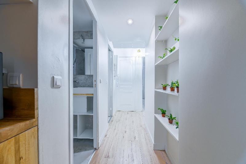 NEW! Coco Mademoiselle, 2 Bdrs Great Apt, Best Loc Apartment in Paris