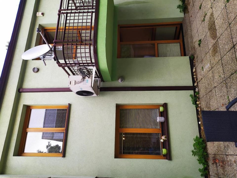 Kate & Jenny Apartment big 2 floor old town  Apartment in Bratislava