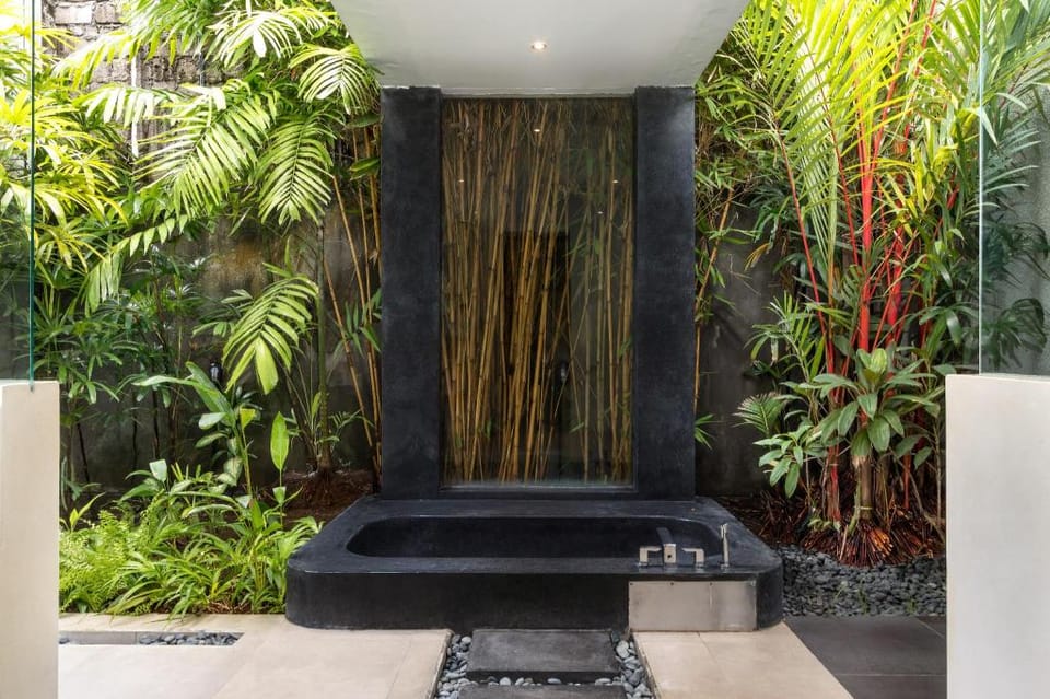 Villa Alice Dua by Villa Finder Villa in Kuta