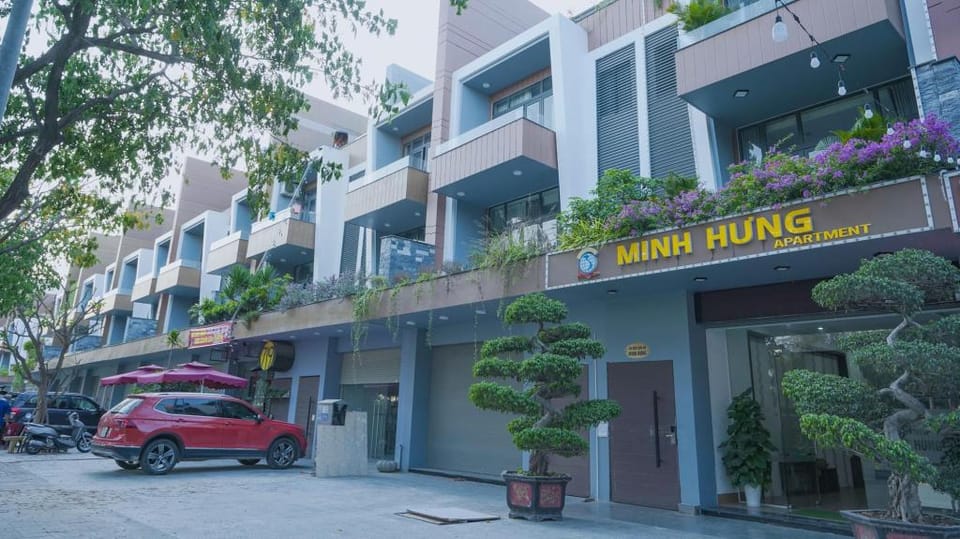 Suit with Balcony overlooking the Han river Apartment in Da Nang